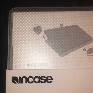 NWT Clear Incase Hardshell Case MacBook Pro 15